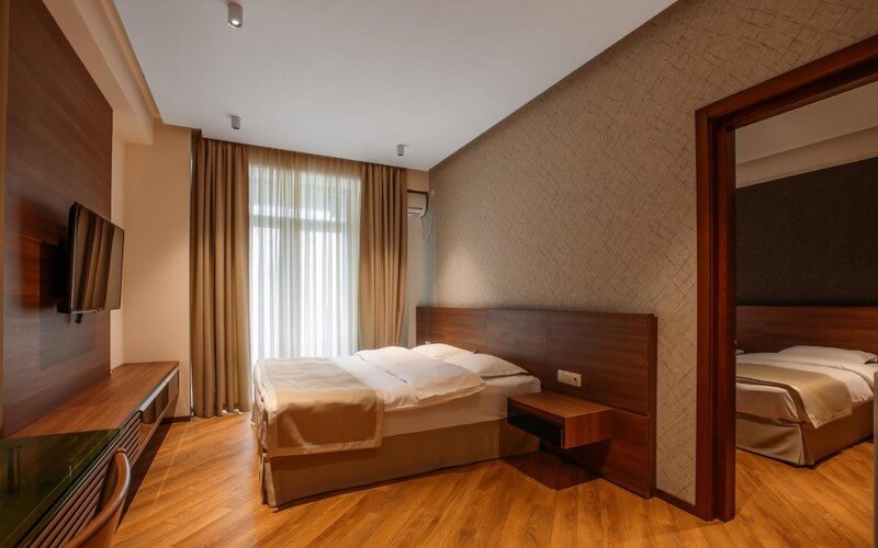 هتل Hotel Parma Tbilisi