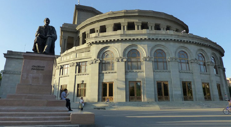 سالن باله و اپرای ایروان