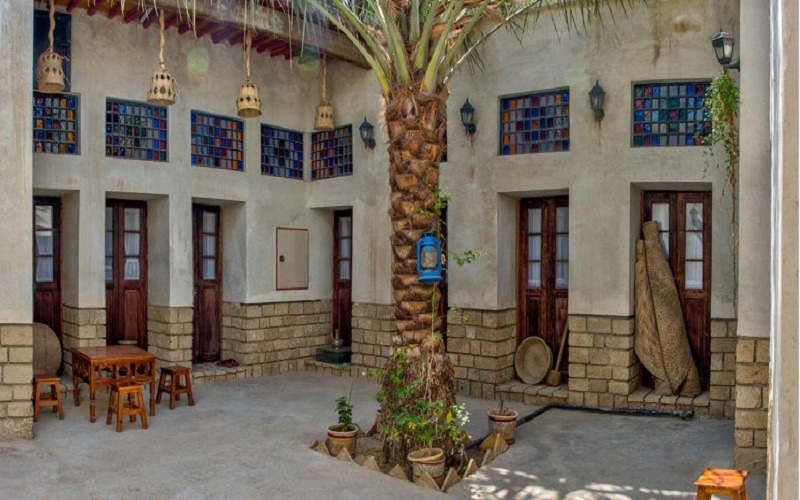 اقامتگاه سنتی مان همیشه سبز بوشهر