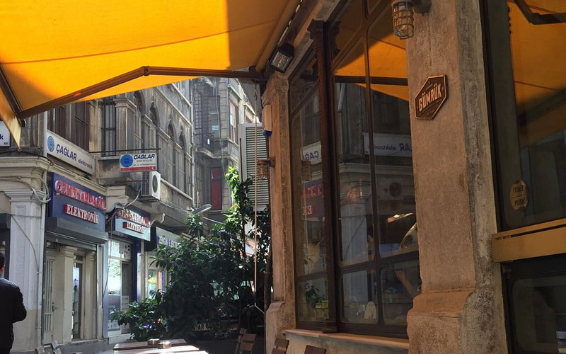 رستوران کاراکوی گومروک استانبول