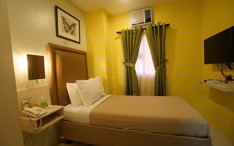 هتل Uncle Toms Cabin Hotel Cebu
