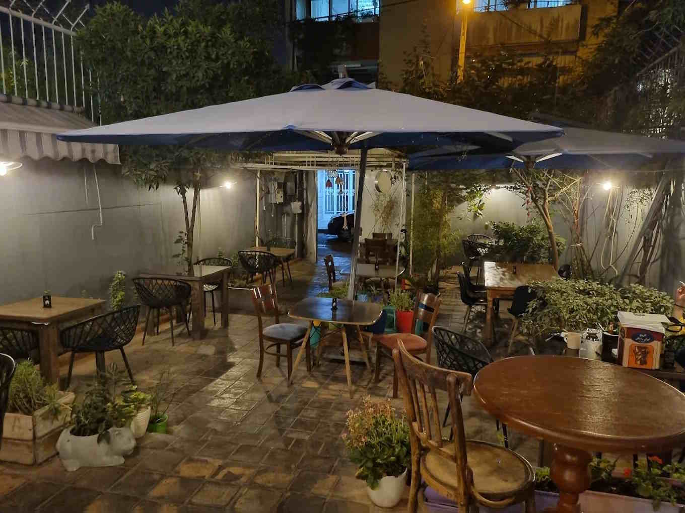 معرفی بهترین کافه بازی های تهران | ۱۴ بردگیم برتر تهران