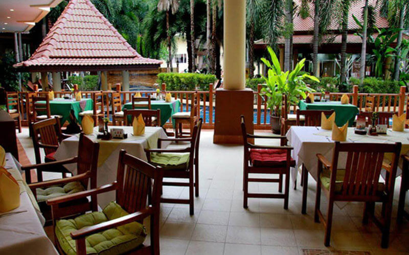 هتل Baumanburi Hotel Phuket