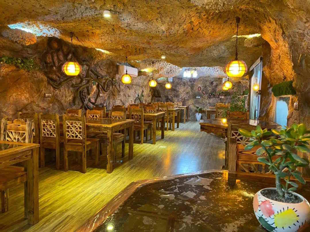 رستوران های فومن برای بهترین غذاهای فومنی