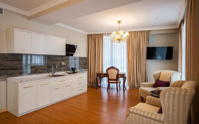 هتل Panorama Lisi Grand Hotel Tbilisi