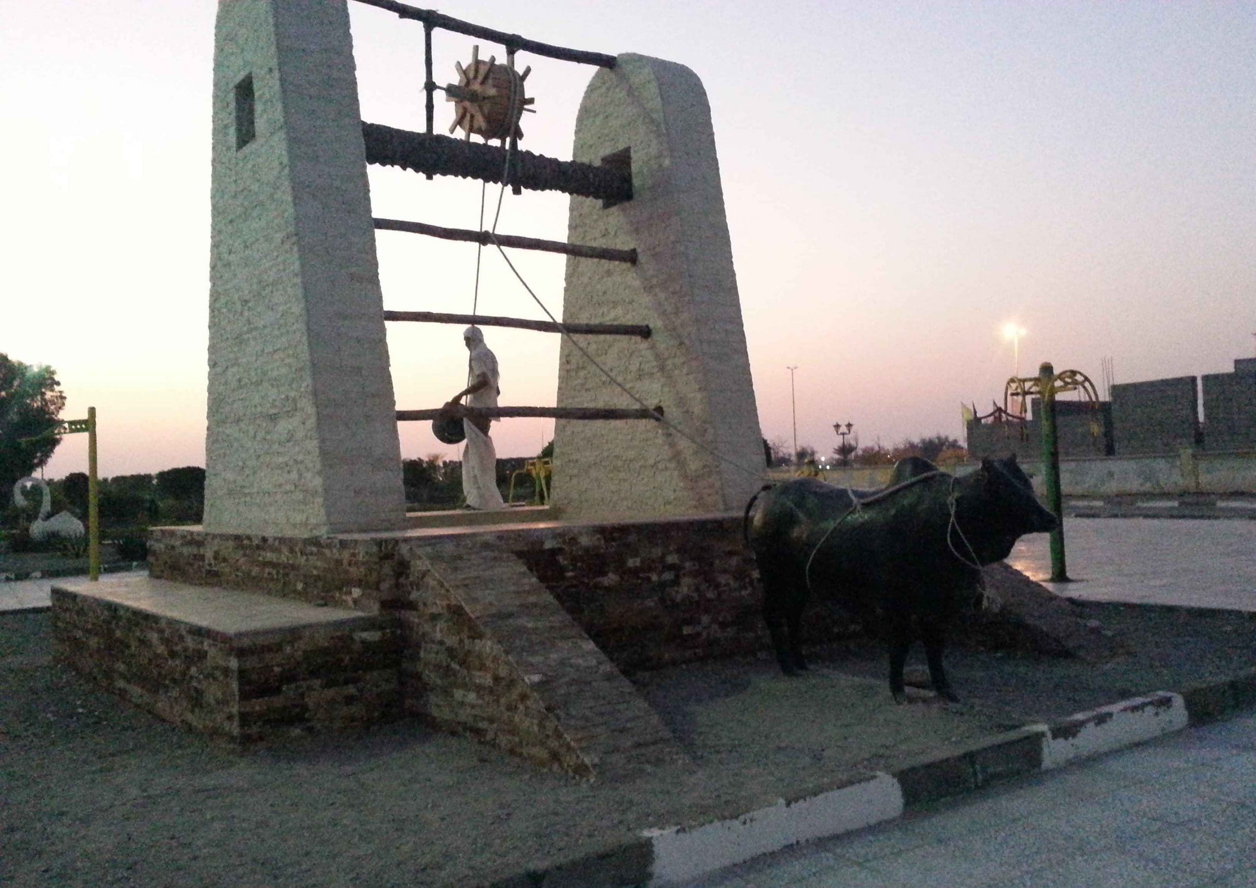 جاهای دیدنی بندر کنگ | ۱۴ جای دیدنی در شهر بادگیرهای سنتی