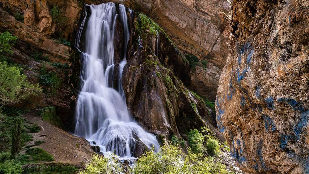 معرفی زیباترین آبشارهای لرستان + مسیر و نکات رفتن