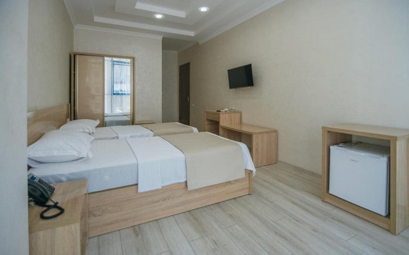 هتل Hotel Batumi Palace