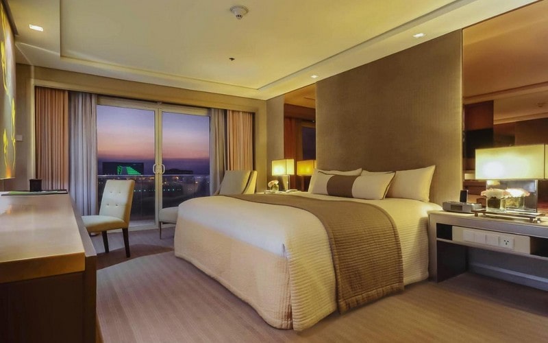 هتل Midas Hotel Manila