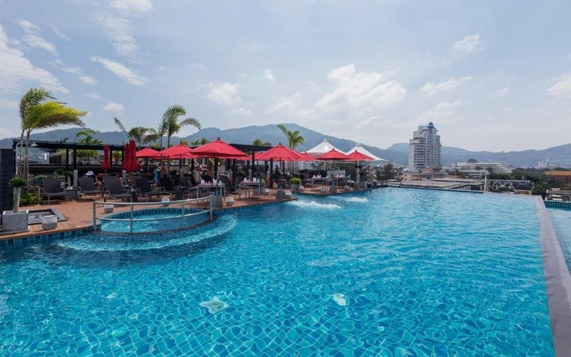 هتل The Charm Resort Phuket