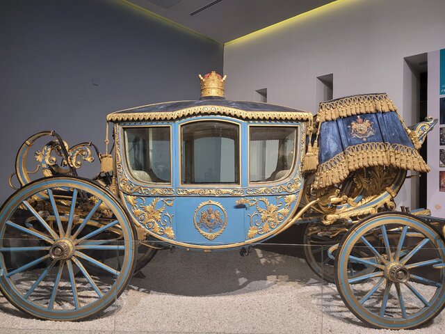 موزه ماشین تهران کجاست؟ | تصاویر و خودروها