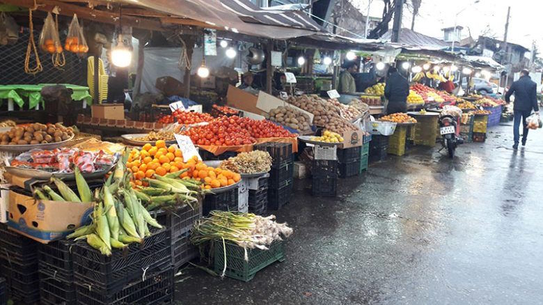 مراکز خرید انزلی از لوکس تا ارزان قیمت، از مرکز شهر تا بازارهای ساحلی