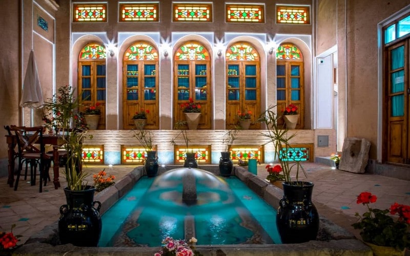 هتل سنتی طاووسیه اصفهان