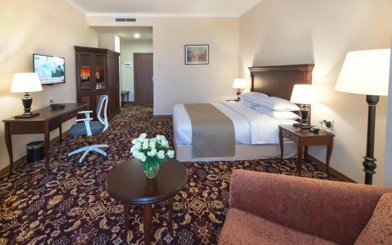 هتل Ani Grand Yerevan