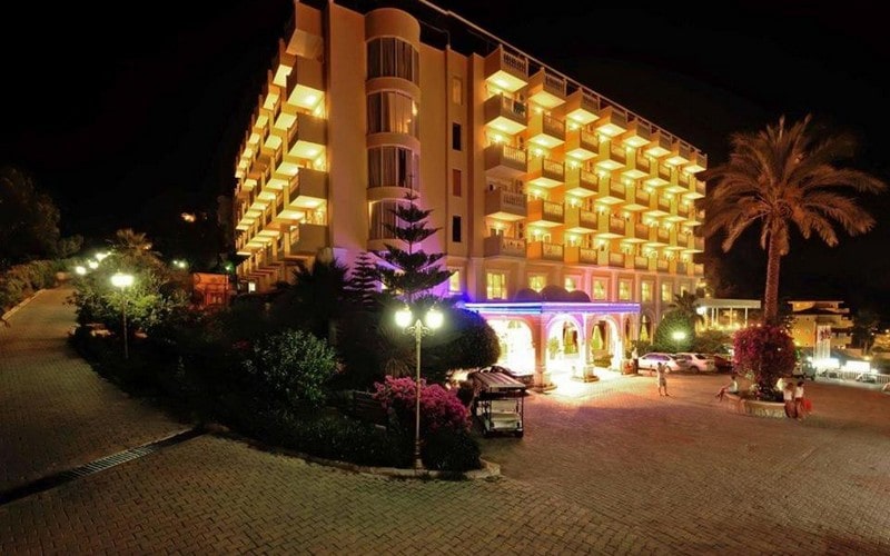 هتل larina family resort hotel Alanya
