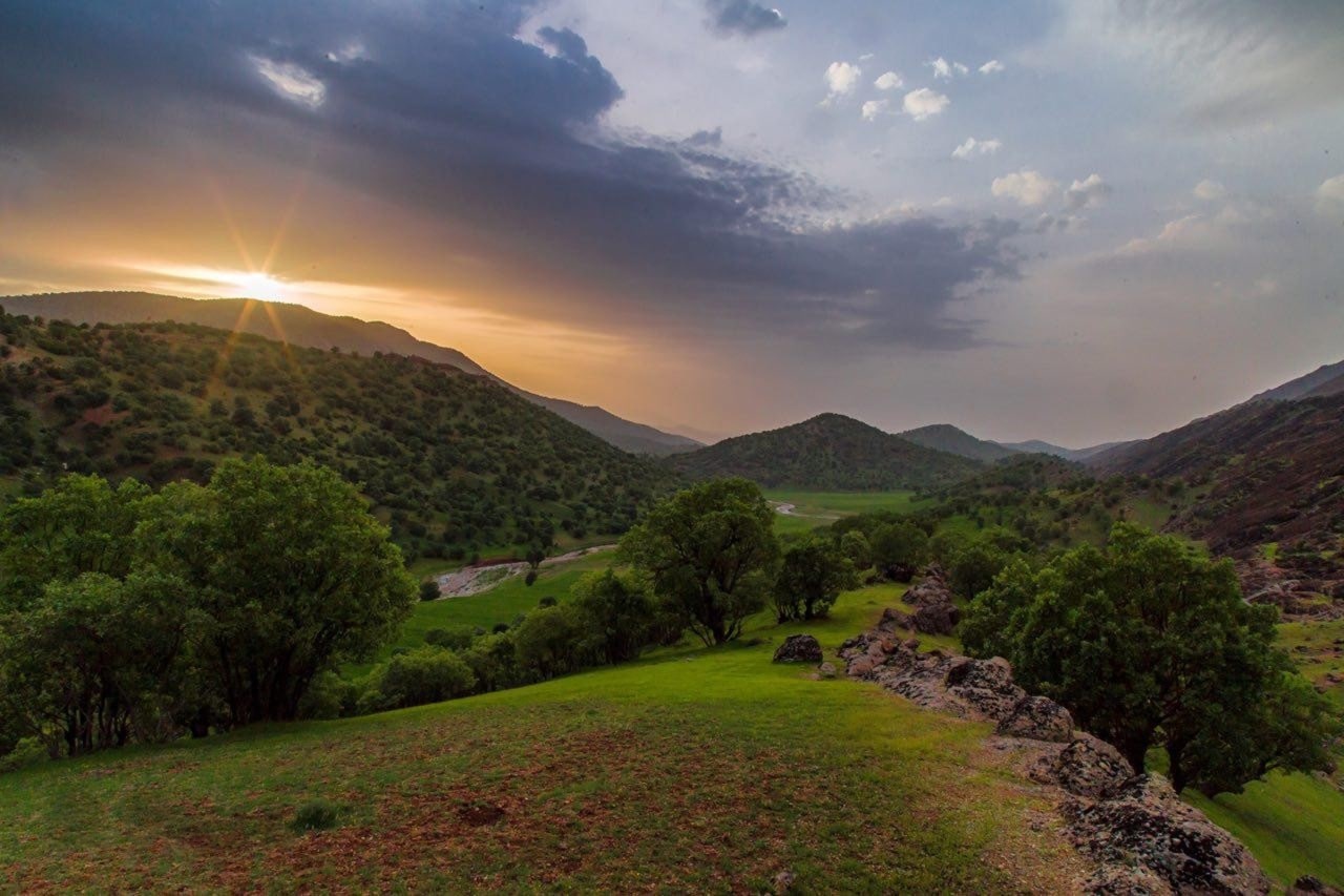 آبشار و تنگه پیازه کجاست؟