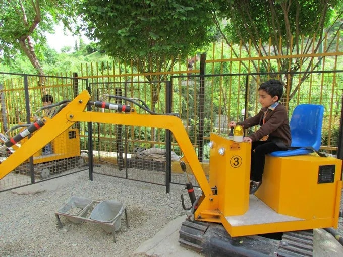 شهربازی بیلینو کجاست و چه امکاناتی دارد؟