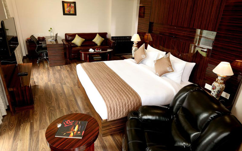 هتل Hotel LA New Delhi 