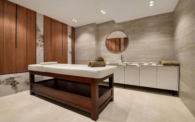 هتل La Quinta by Wyndham Batumi