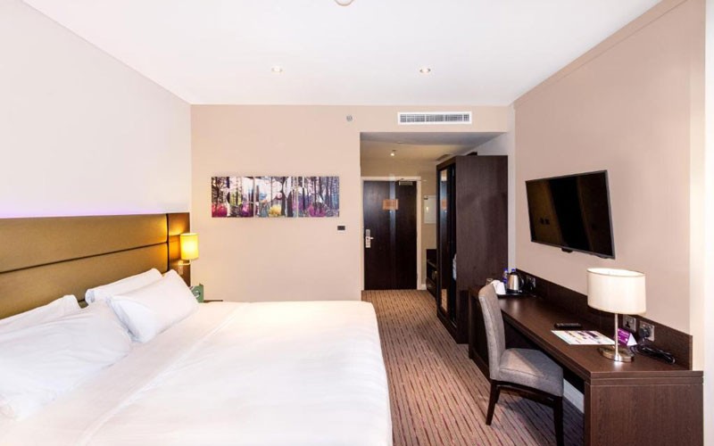هتل Premier Inn Dubai Al Jaddaf