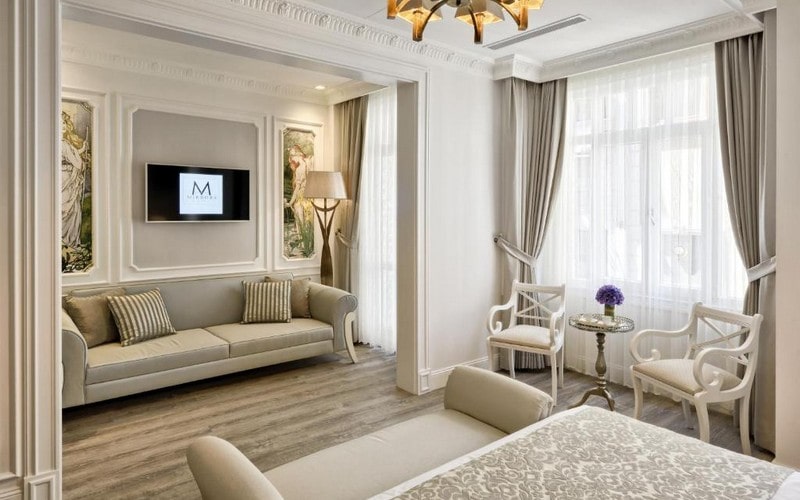 هتل Mirrors Hotel Istanbul
