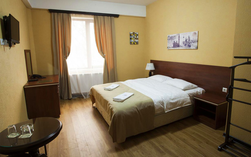 هتل Lords Hotel Tbilisi
