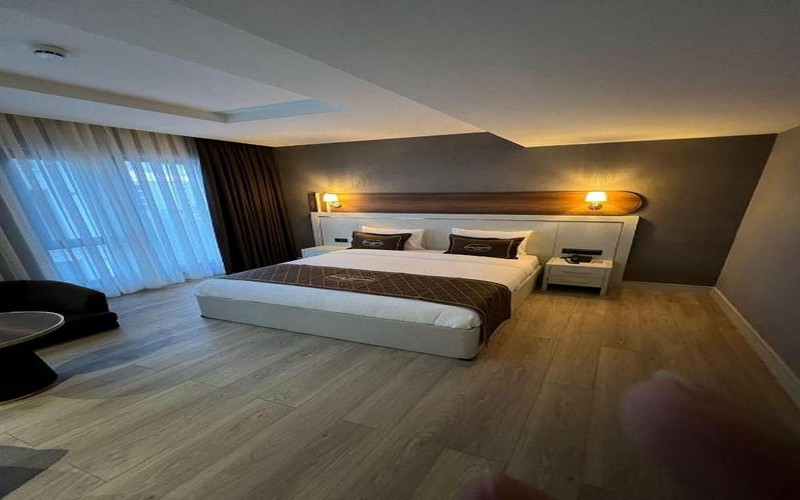 هتل Roccia DownTown Otel Van