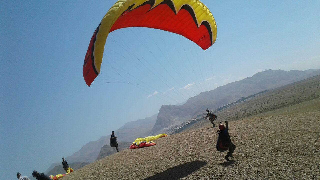 بهترین پاراگلایدر تهران کجاست؟ | معرفی پاراگلایدرهای تهران