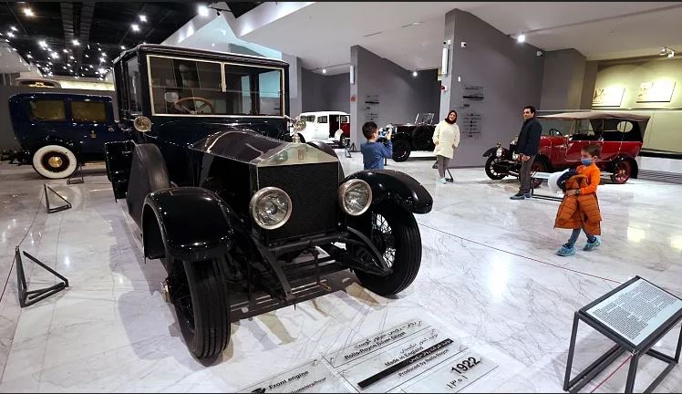 موزه ماشین تهران کجاست؟ | تصاویر و خودروها