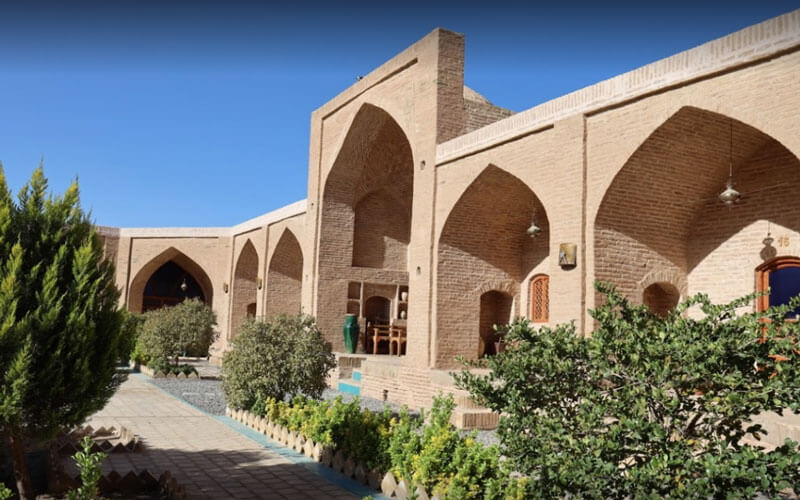 هتل کاروانسرای عباسی کوه پا نایین اصفهان