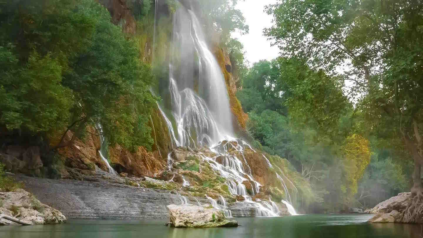 معرفی زیباترین آبشارهای لرستان + مسیر و نکات رفتن