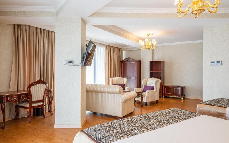 هتل Panorama Lisi Grand Hotel Tbilisi