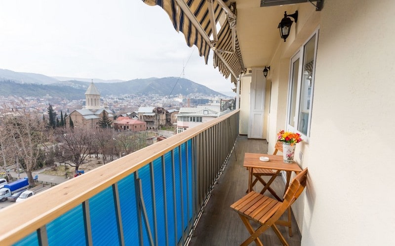 هتل Falcon Apartments – Metro Tbilisi