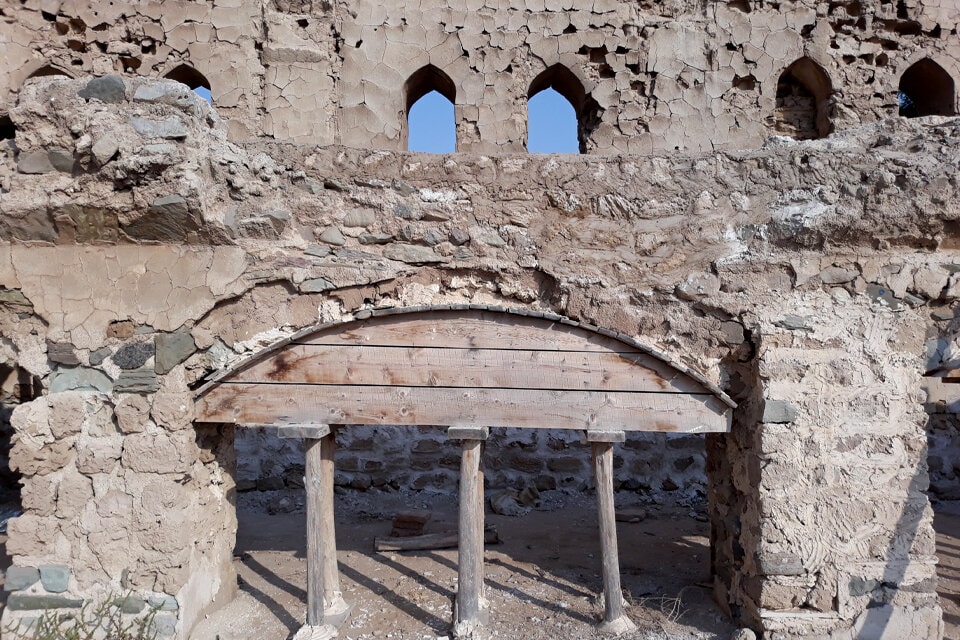 جاهای دیدنی بندر کنگ | ۱۴ جای دیدنی در شهر بادگیرهای سنتی