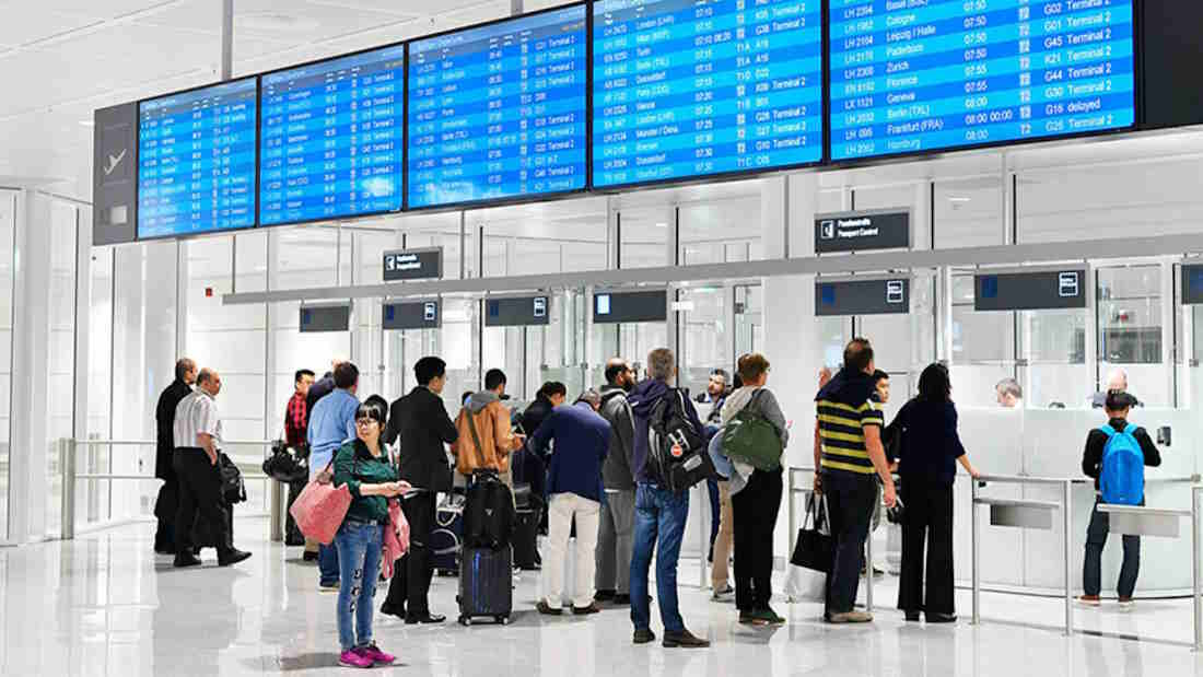 راهنمای کامل استرداد بلیط هواپیما: مراحل، قوانین و جریمه ها