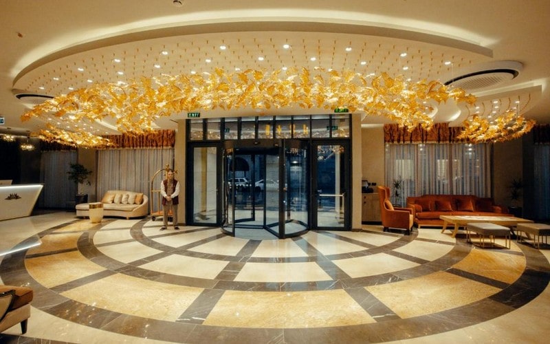 هتل Marjan Plaza Hotel Tbilisi