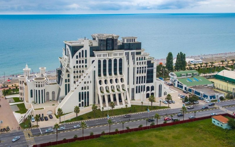 هتل The Grand Gloria Hotel Batumi