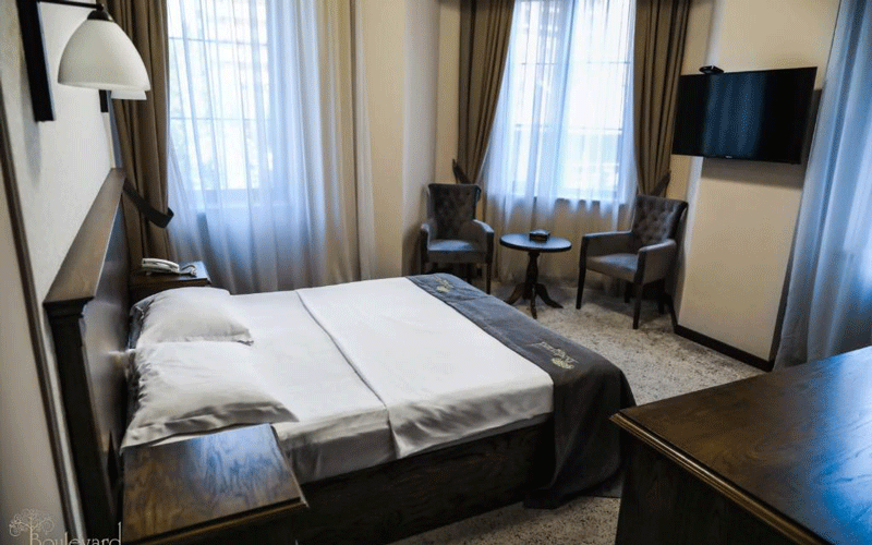 هتل Boulevard Hotel Yerevan