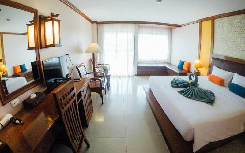 هتل Baumanburi Hotel Phuket