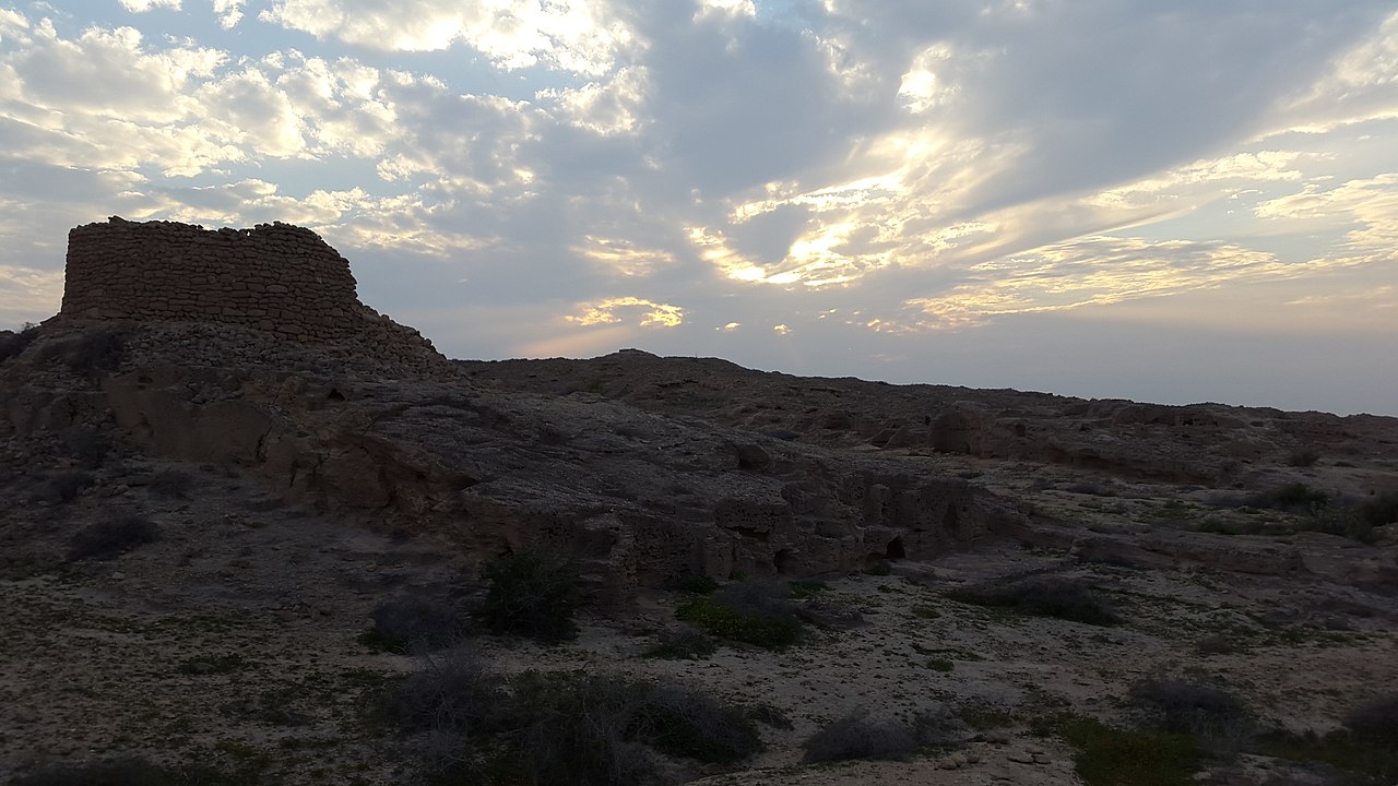 جاهای دیدنی بندر کنگ | ۱۴ جای دیدنی در شهر بادگیرهای سنتی