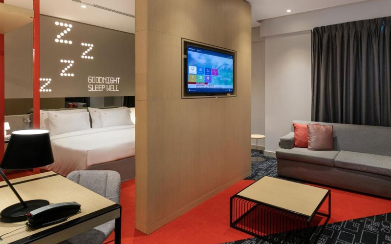 هتل Studio M Arabian Plaza Hotel & Hotel Apartments Dubai