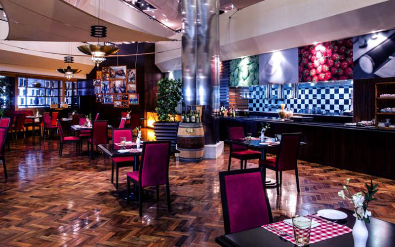 هتل Crowne Plaza Dubai Deira