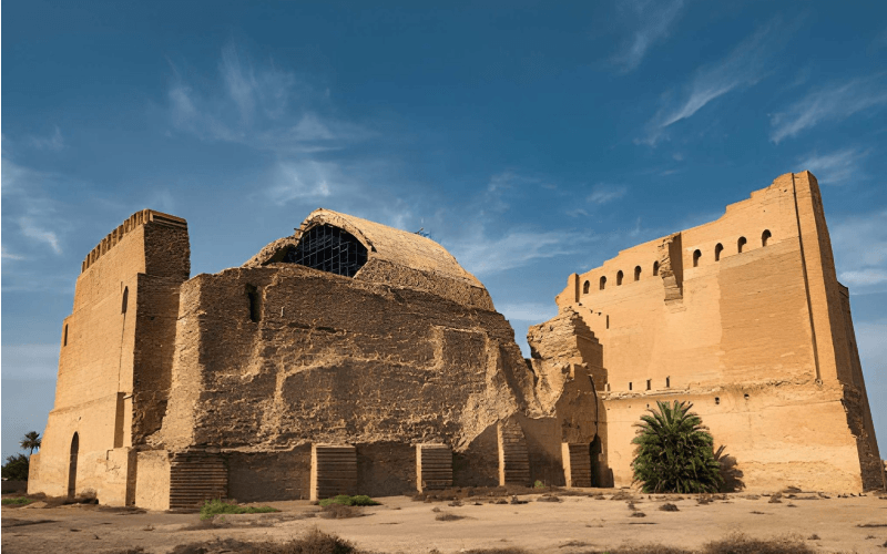 طاق کسری کجاست؟ تاریخچه، عجایب و راهنمای بازدید