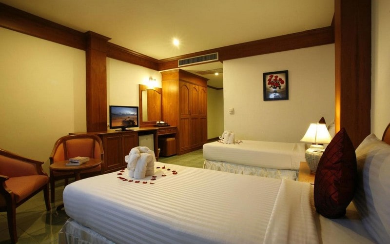 هتل Jiraporn Hill Resort Phuket
