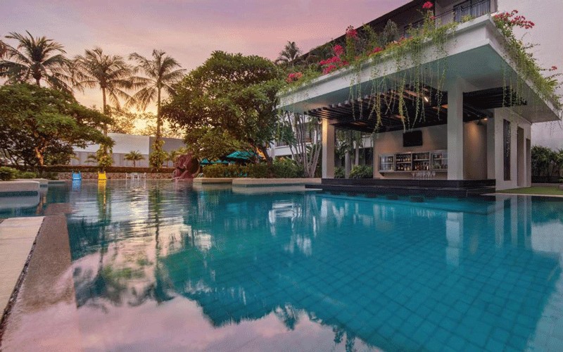 هتل Doubletree By Hilton Phuket Banthai Resort 