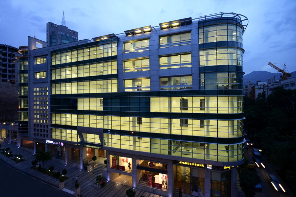 مرکز خرید الهیه کجاست؟ | آدرس و امکانات