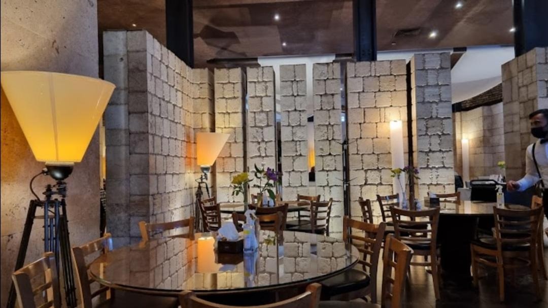 جاهای دیدنی شیراز در شب | ۱۵ مکان برای شبگردی در شیراز