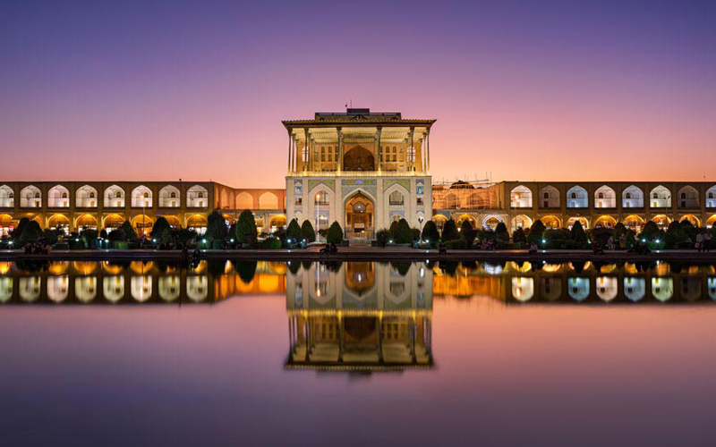 عمارت عالی قاپو اصفهان