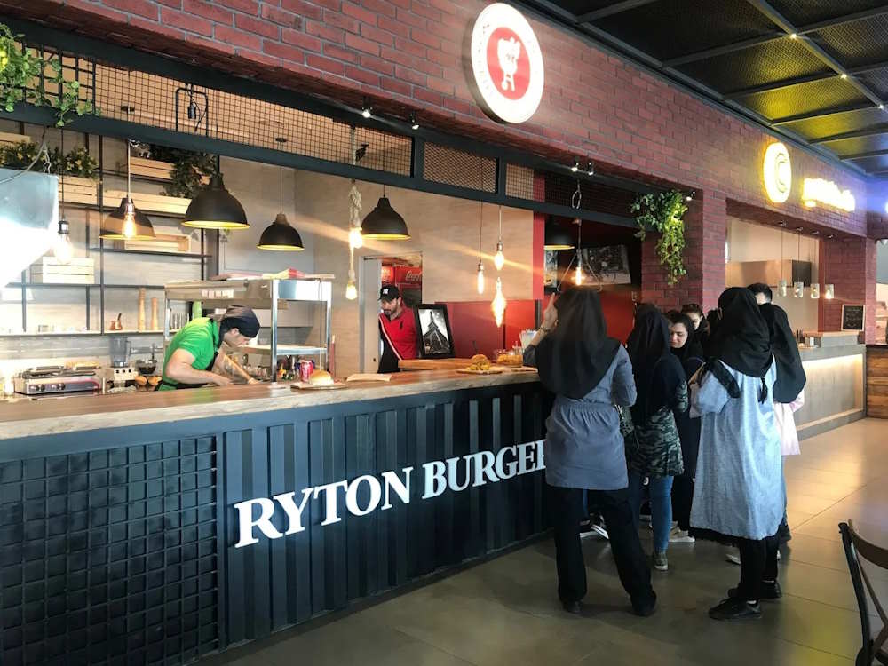 بهترین برگر تهران را کجا بخوریم؟ | از گرانترین تا ارزانترین برگر