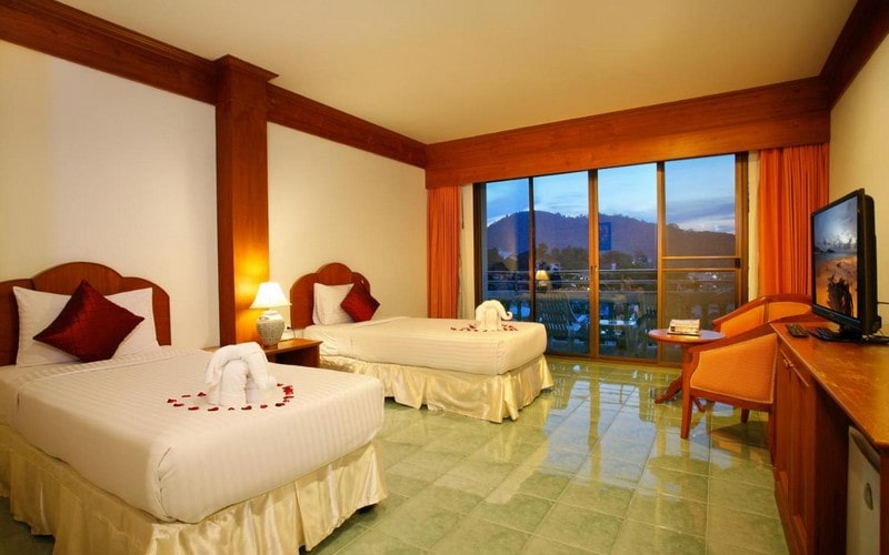هتل Jiraporn Hill Resort Phuket